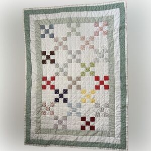 🧵Vtg 80s Handmade Scrappy Nine-Patch Quilted Throw Sage Fair Patchwork 60x44 Lap